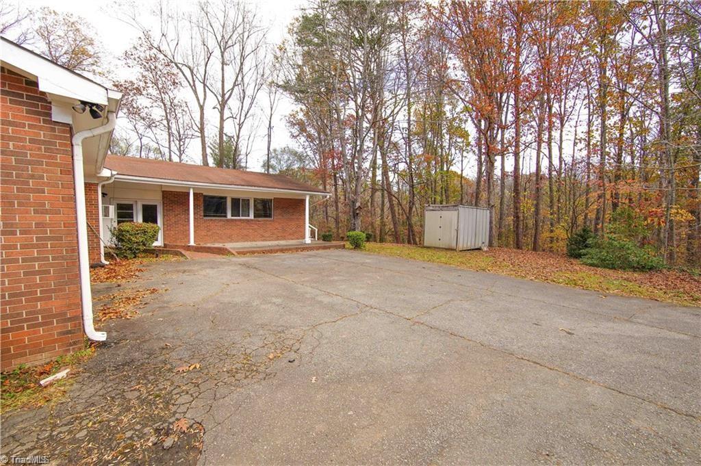 3365 New Walkertown Road Winston-Salem, NC 27105 - Photo 8 of 37