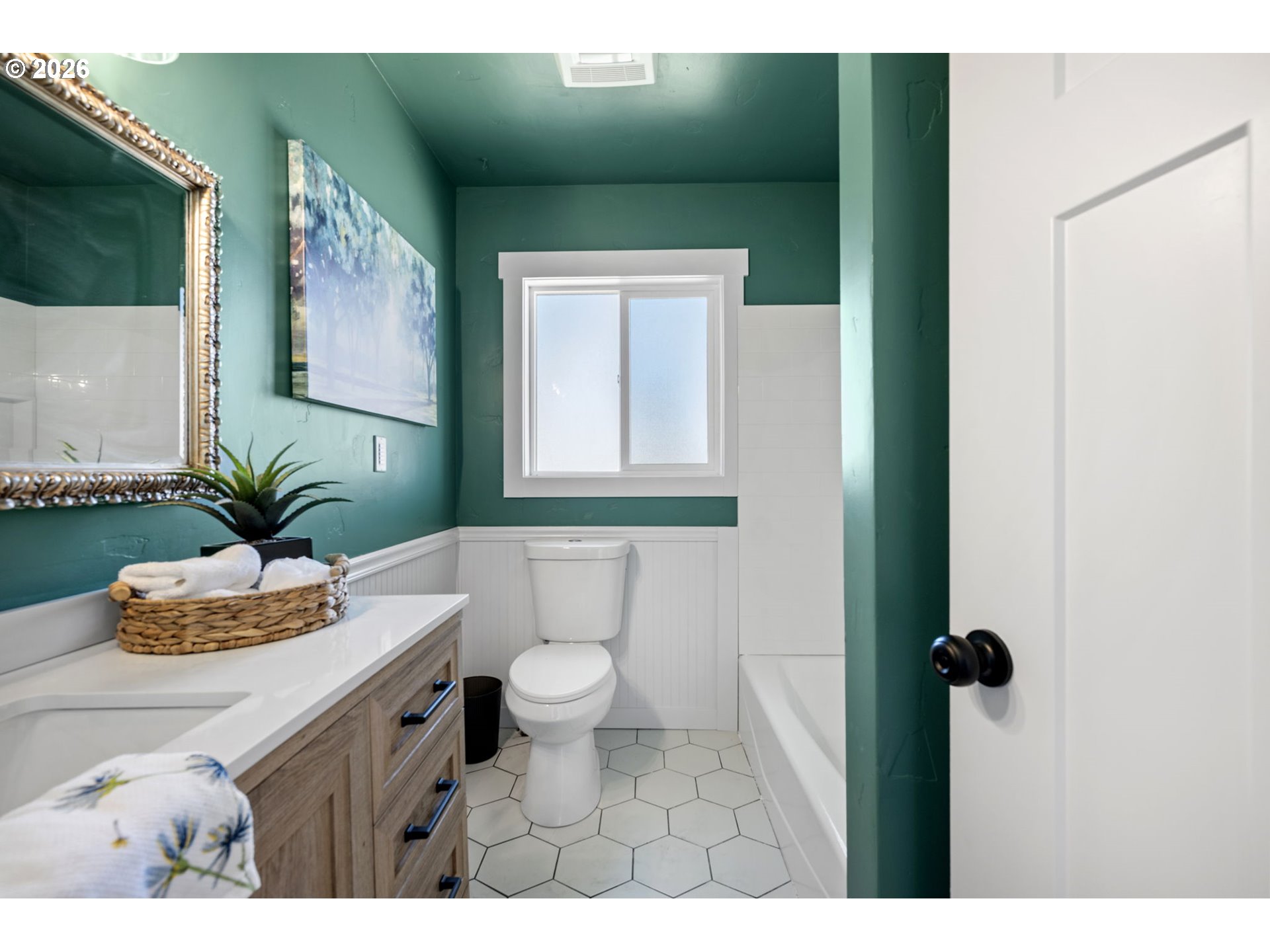 24315 Peoria Road Harrisburg, OR 97446 - Photo 10 of 19 Gallery Image 10