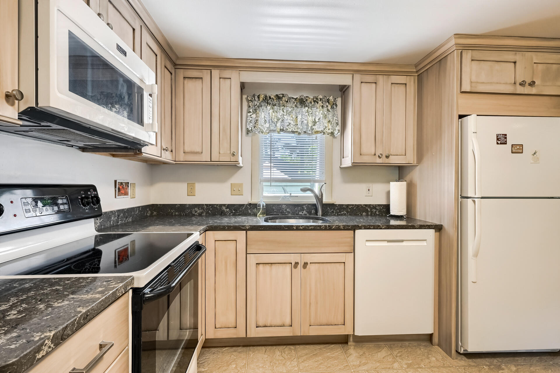 130 Cathedral Road Brewster, MA 02631 - Photo 12 of 34 130Cath K1