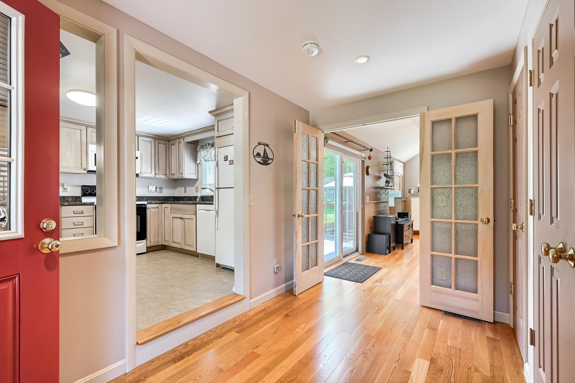 130 Cathedral Road Brewster, MA 02631 - Photo 6 of 34 130Cath FoyerToK