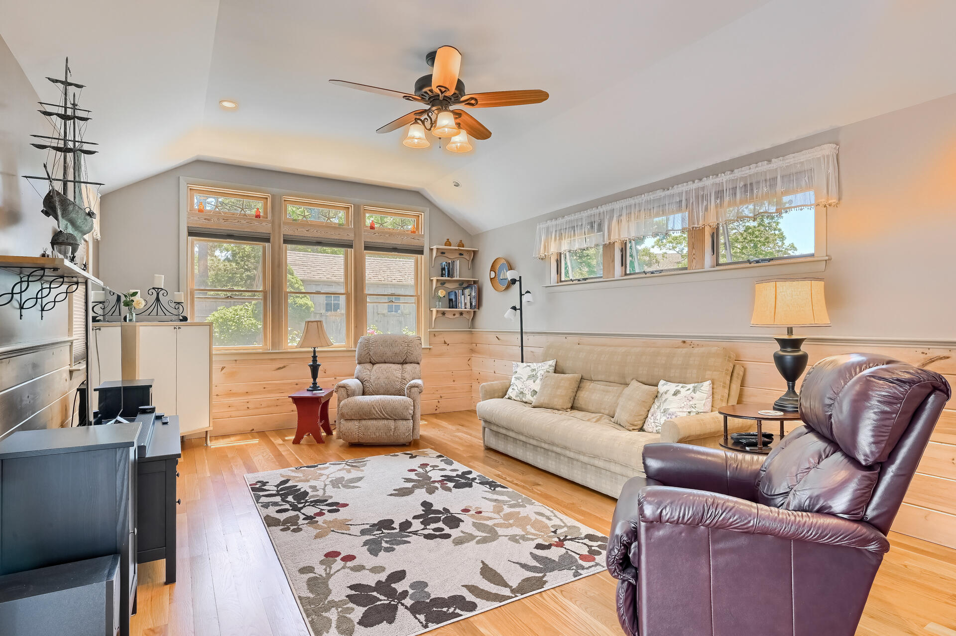 130 Cathedral Road Brewster, MA 02631 - Photo 8 of 34 130Cath FR