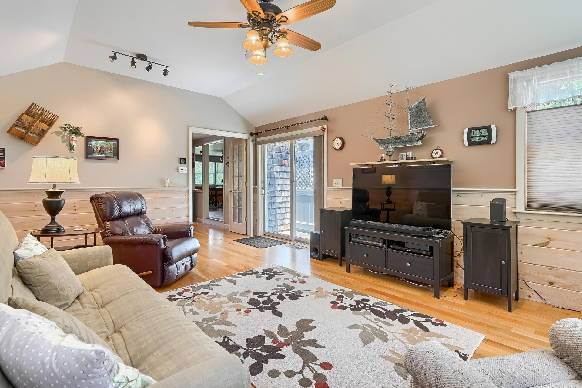 130 Cathedral Road Brewster, MA 02631 - Photo 10 of 34 130Cath FR2