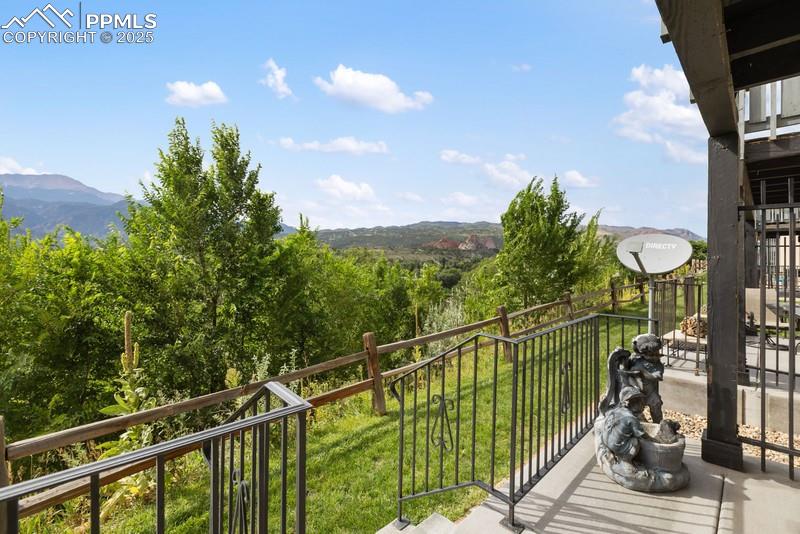 938 Fontmore Road, Unit B Colorado Springs, CO 80904 - Photo 28 of 30 a view of a balcony and yard