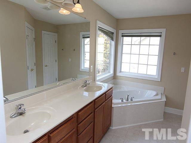 512 Deacon Ridge Street Wake Forest, NC 27587 - Photo 15 of 24 Gallery Image 15