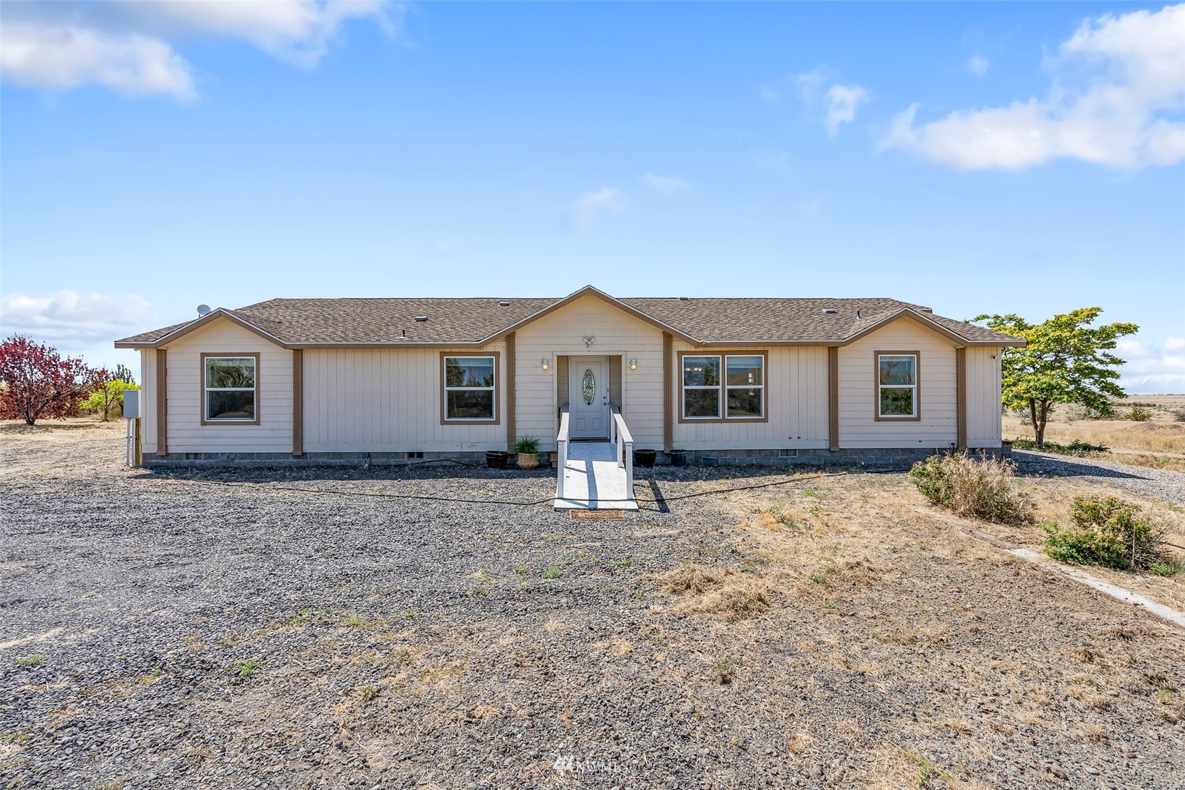 12574 Rd C.1 Northwest Ephrata, WA 98823 - Photo 2 of 40 Gallery Image 2
