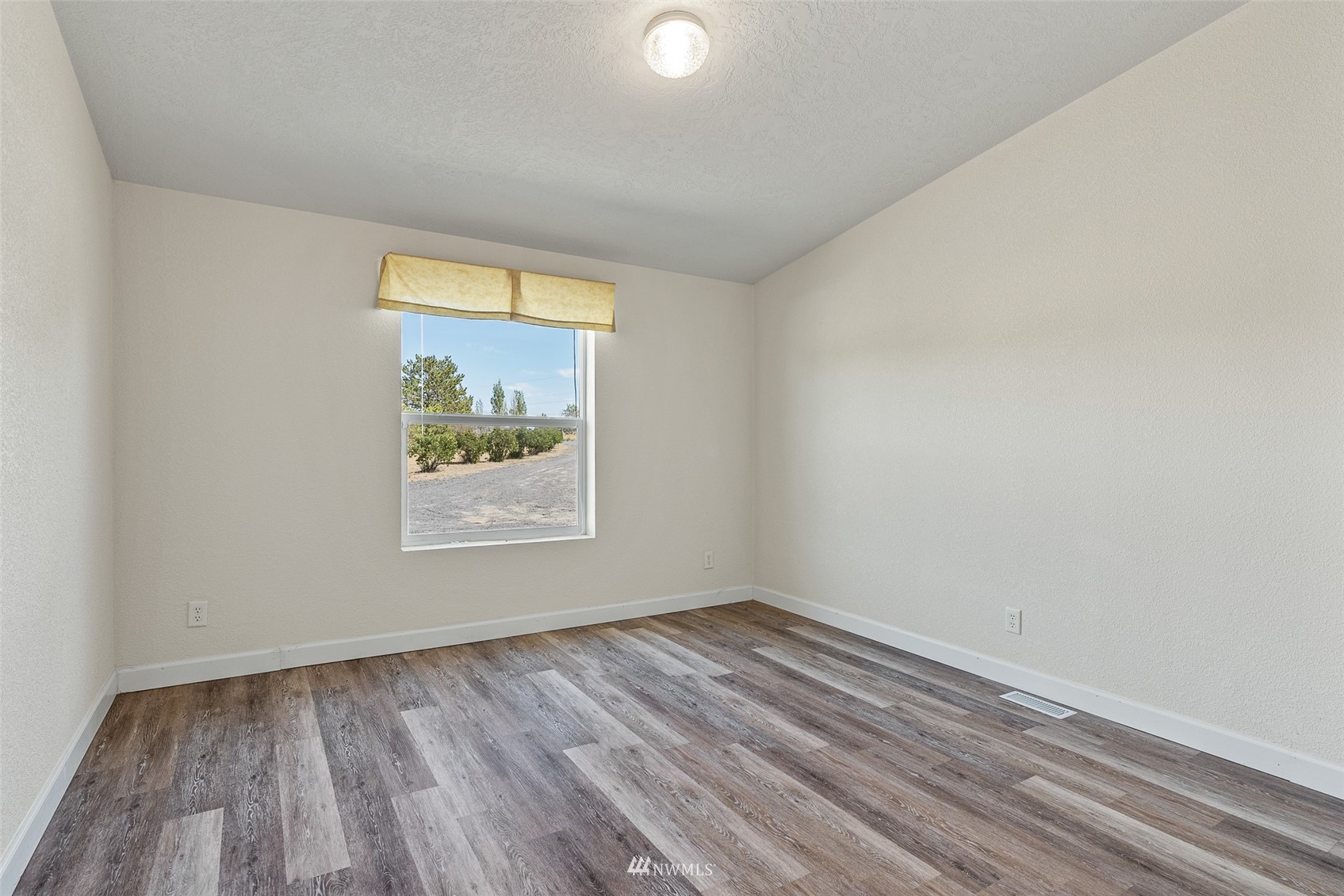 12574 Rd C.1 Northwest Ephrata, WA 98823 - Photo 34 of 40 Gallery Image 34