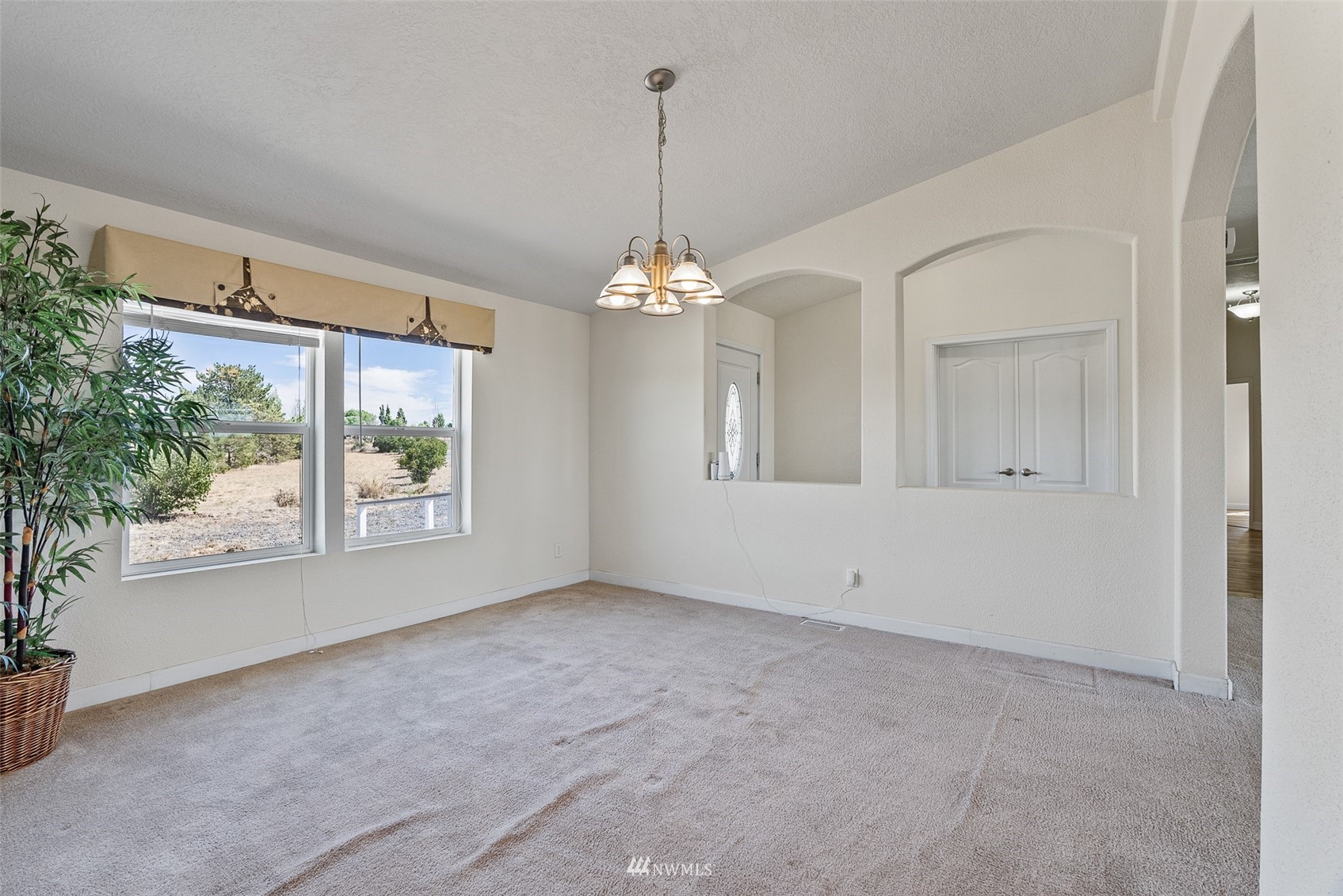 12574 Rd C.1 Northwest Ephrata, WA 98823 - Photo 10 of 40 Gallery Image 10
