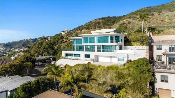 $7,950,000 | 31402 Ceanothus Drive, Laguna Beach, CA 92651