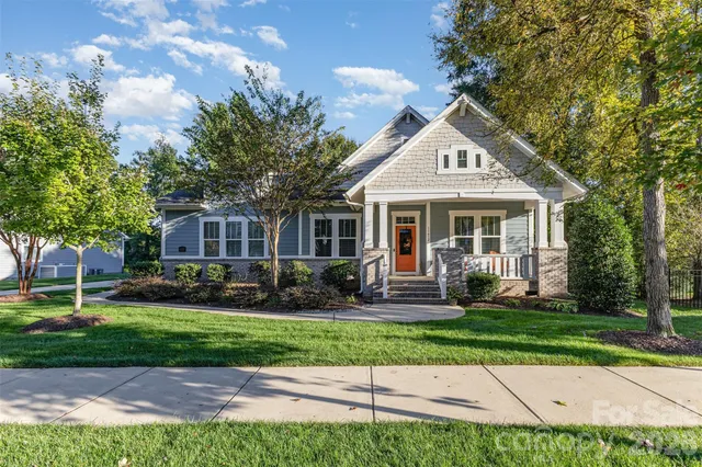 a picture of a wall with white walls