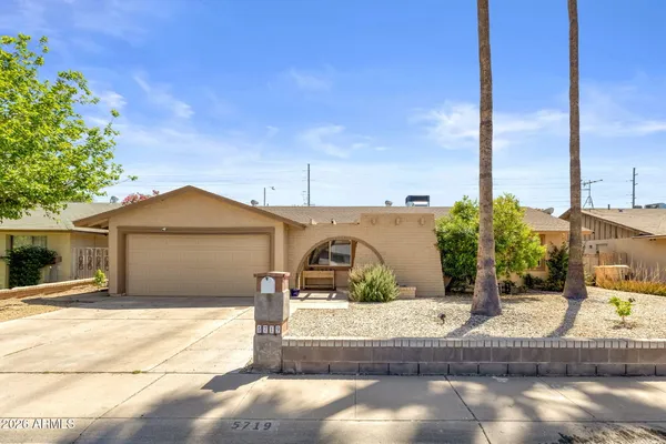 $430,000 | 5719 West Zoe Ella Way, Glendale, AZ 85306
