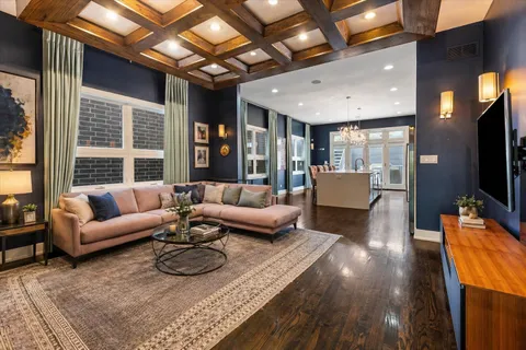 $1,499,999 | 1758 North Rockwell Street, Chicago, IL 60647