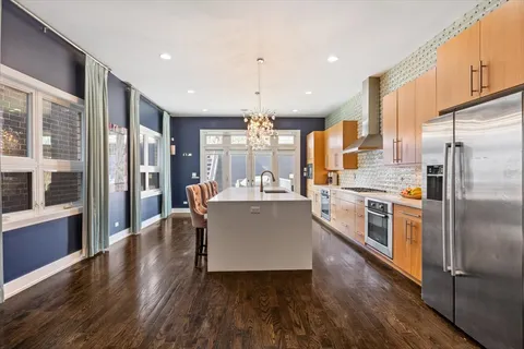 $1,499,999 | 1758 North Rockwell Street, Chicago, IL 60647