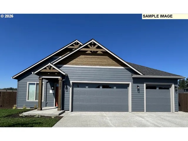 $599,900 | 2216 East Dalmation Drive, La Center, WA 98629