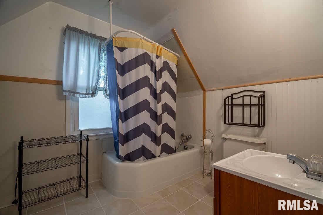 1818 9th Street Moline, IL 61265 - Photo 12 of 15 Gallery Image 12