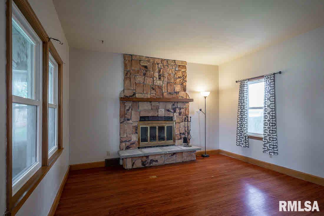 1818 9th Street Moline, IL 61265 - Photo 8 of 15 Gallery Image 8