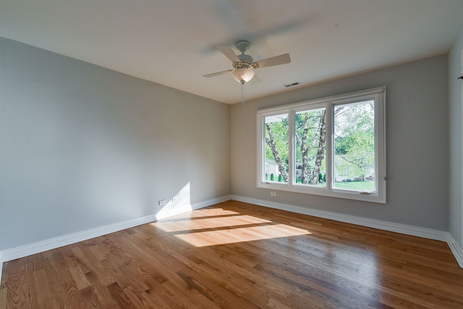 543 East Hillside Road Naperville, IL 60540 - Photo 15 of 17