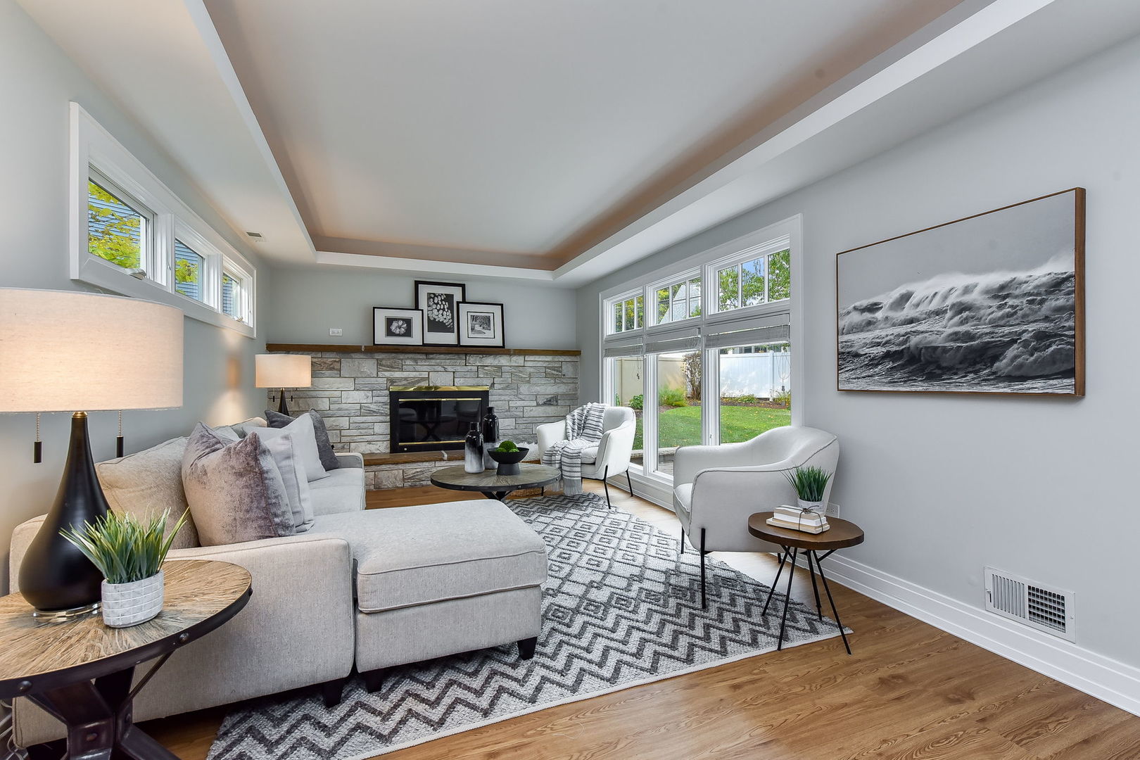 543 East Hillside Road Naperville, IL 60540 - Photo 7 of 17