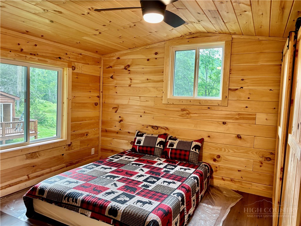 4943-4965 Hickory Nut Gap Road Banner Elk, NC 28604 - Photo 30 of 36
