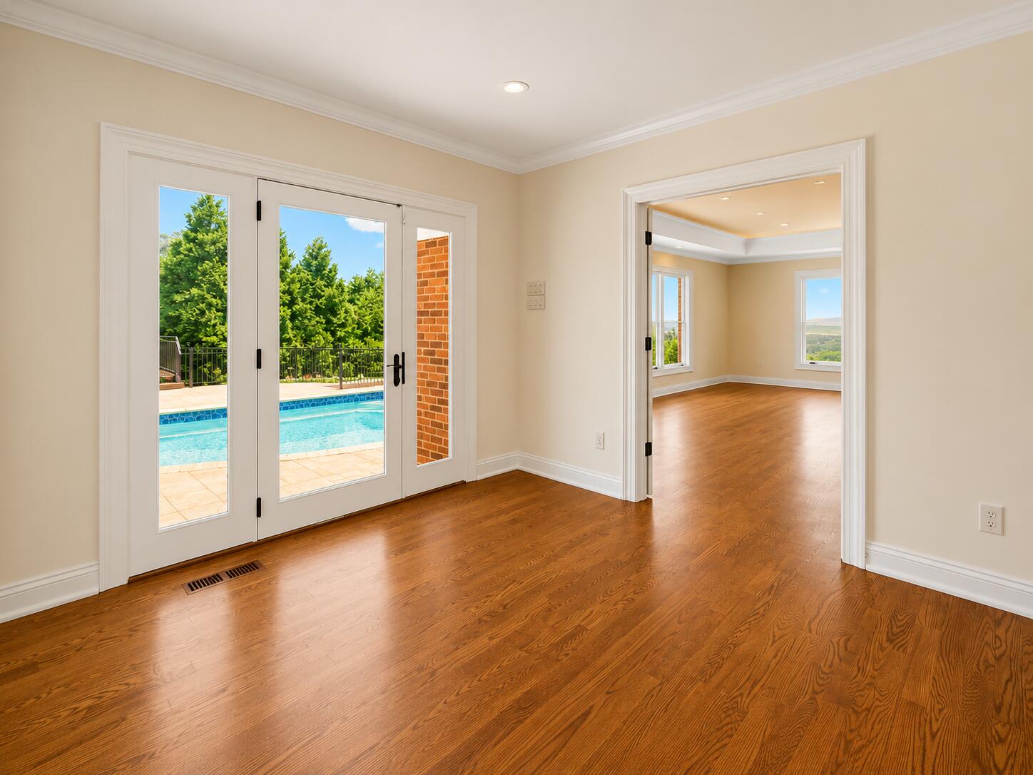 312 North Crest Road Chattanooga, TN 37404 - Photo 22 of 81 Elevator to Master