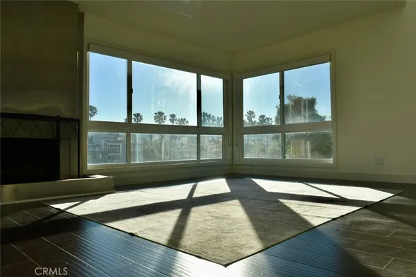 $6,250 | 6400 Pacific, Unit 311, Los Angeles, CA 90293