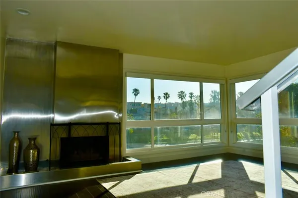 $6,250 | 6400 Pacific, Unit 311, Los Angeles, CA 90293