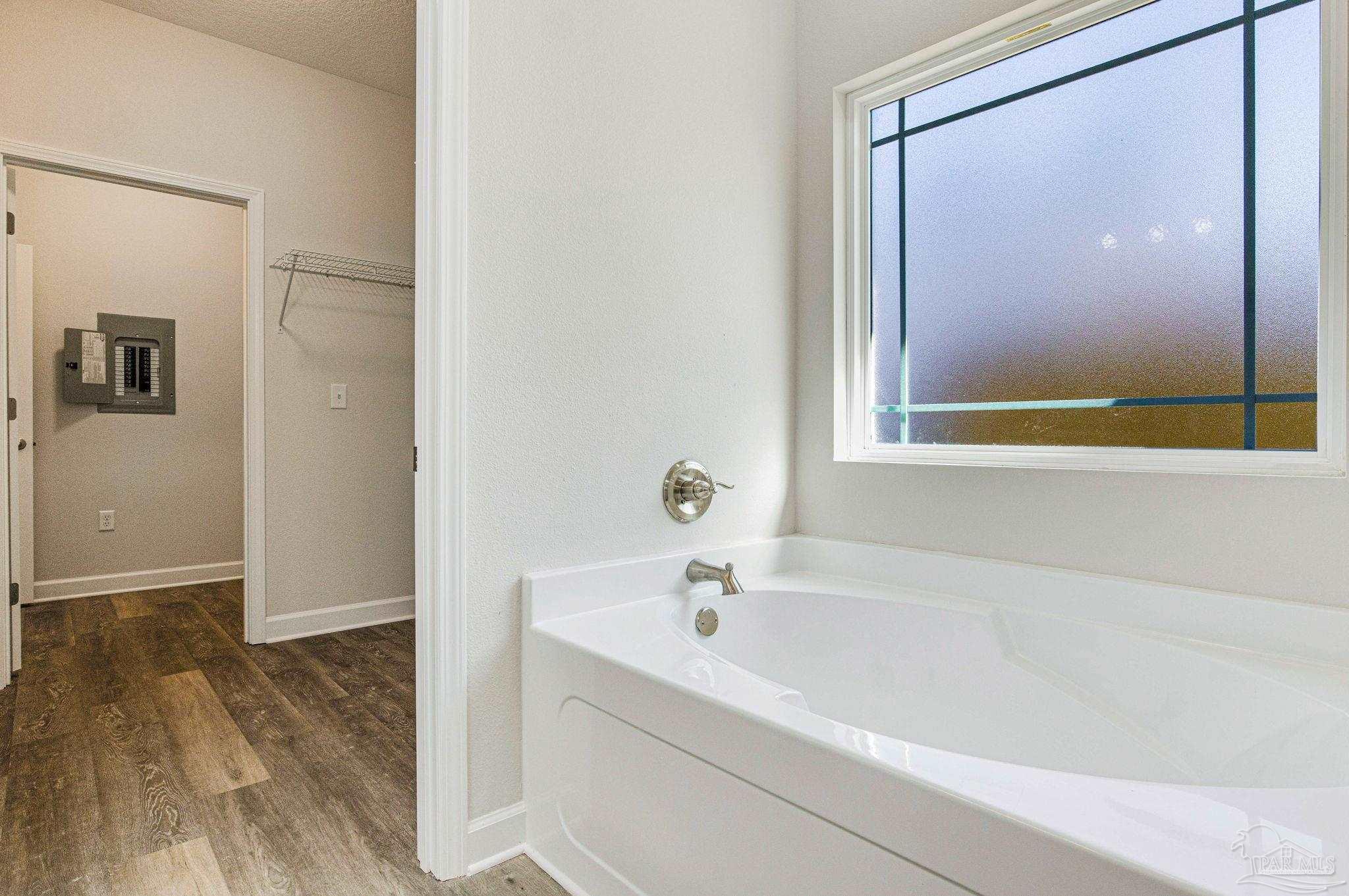 5469 Walker Road Milton, FL 32570 - Photo 6 of 6 Gallery Image 6