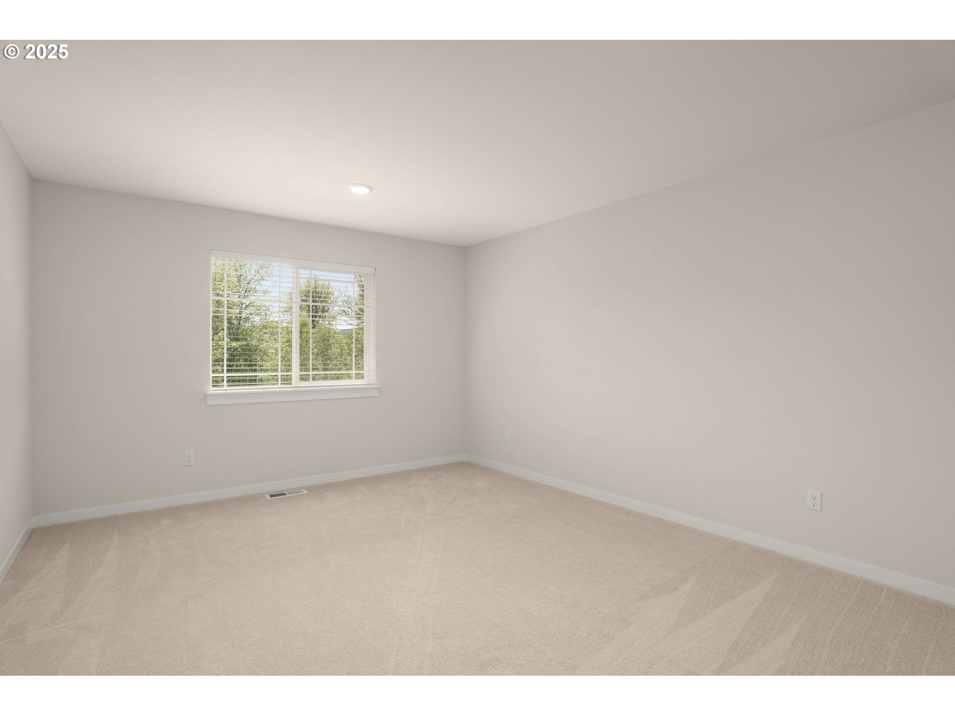 16648 Southwest Colorado Lane Portland, OR 97224 - Photo 25 of 32