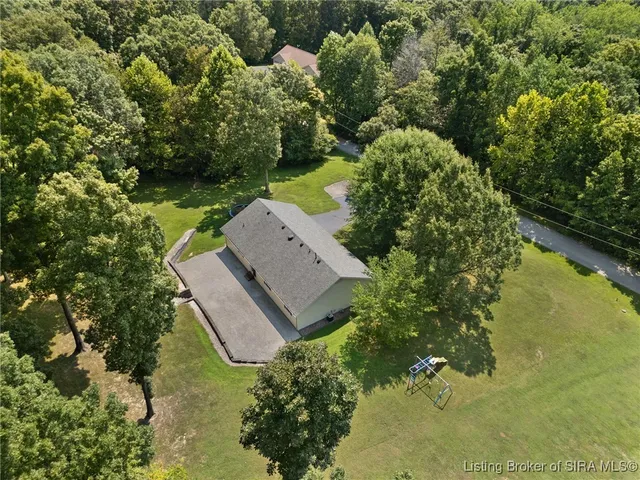 $267,650 | 5772 South Rolling Woods Road, Marengo, IN 47140