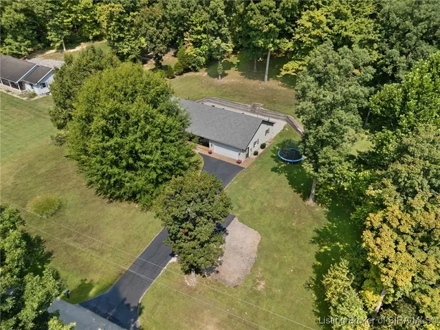 $267,650 | 5772 South Rolling Woods Road, Marengo, IN 47140