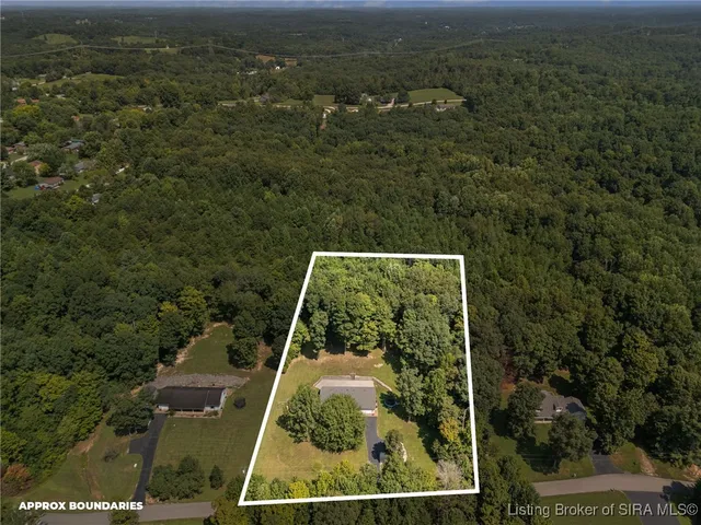 $267,650 | 5772 South Rolling Woods Road, Marengo, IN 47140