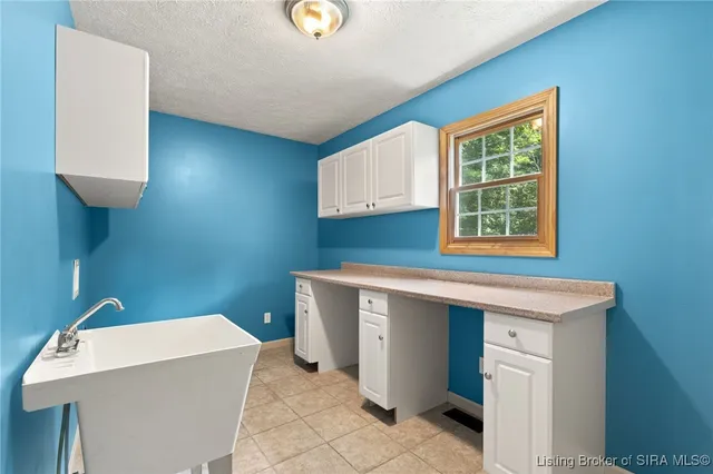 $267,650 | 5772 South Rolling Woods Road, Marengo, IN 47140