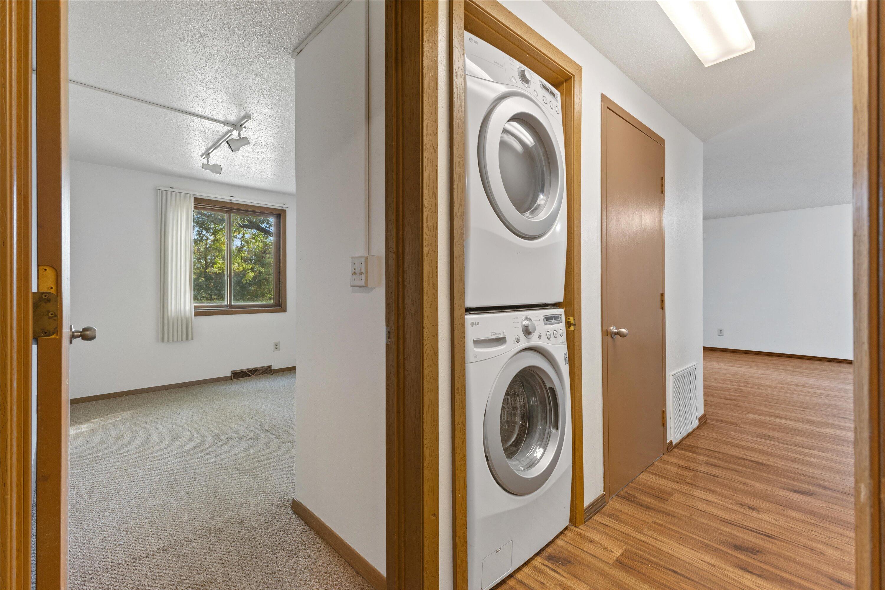 215 Franklin Street, Unit D Delavan, WI 53115 - Photo 15 of 40 25-IMG_7251