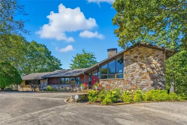 $735,000 | 1509 High Point Road, Bowdon, GA 30108