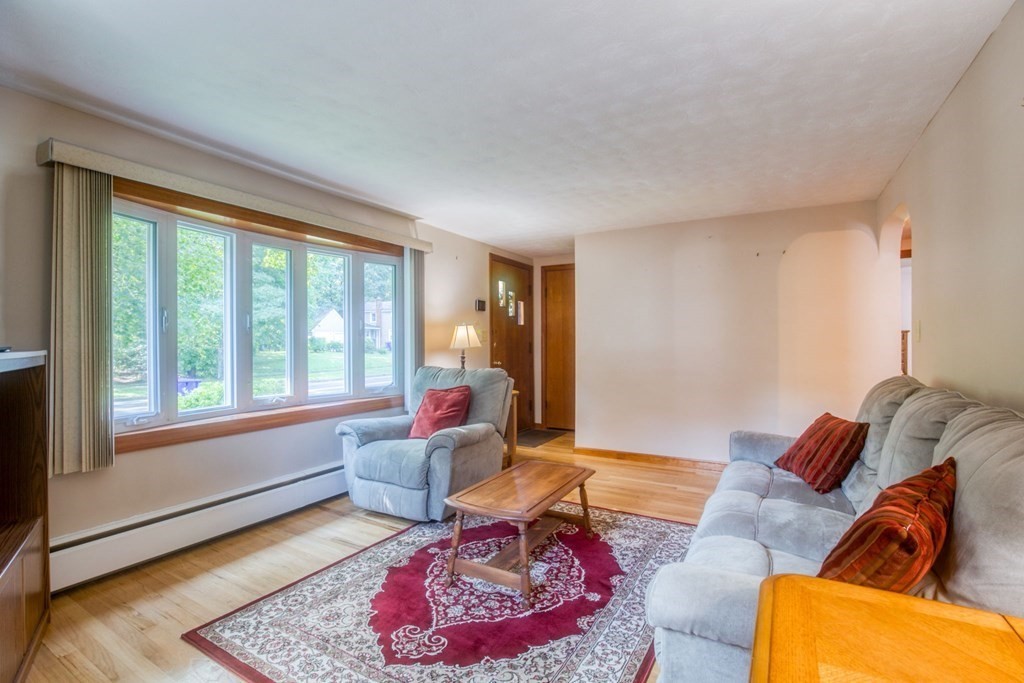 64 Plumtree Road Springfield, MA 01118 - Photo 3 of 17
