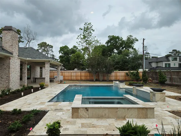 $5,995,000 | 12 Gage Court, Houston, TX 77024