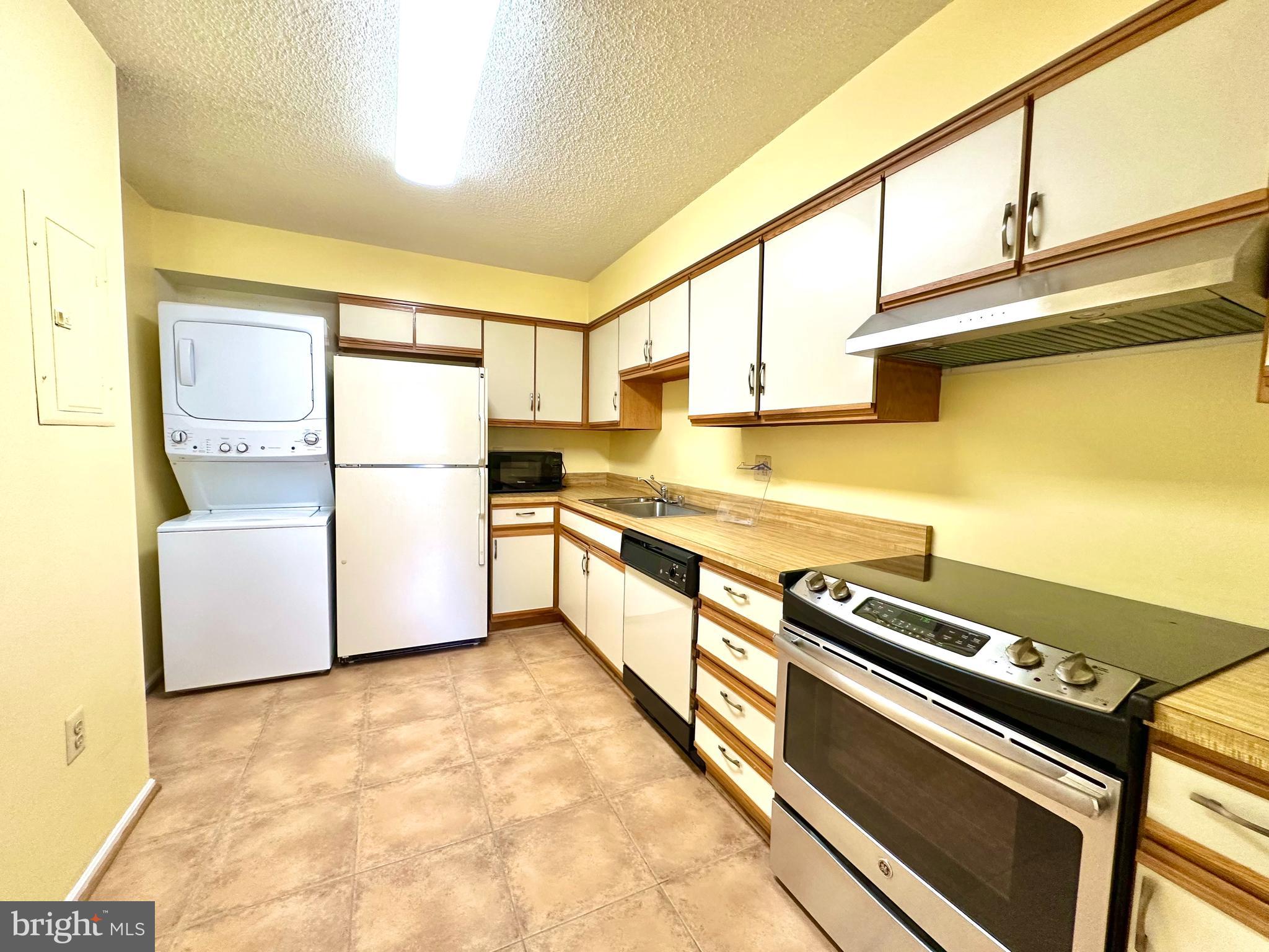 3310 North Leisure World Boulevard, Unit 5036 Silver Spring, MD 20906 - Photo 12 of 28