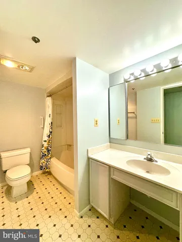 $1,850 | 3310 North Leisure World Boulevard, Unit 5036, Silver Spring, MD 20906