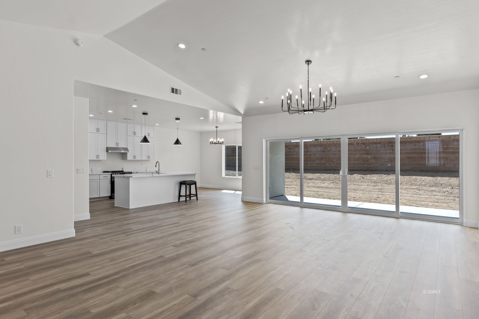 1241 Andrea Court Ridgecrest, CA 93555 - Photo 8 of 42