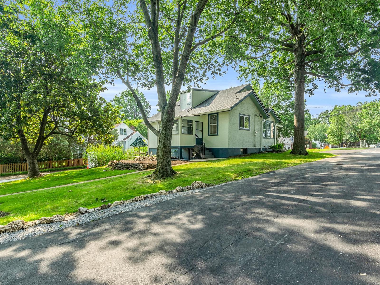 11637 Denny Road St. Louis, MO 63126 - Photo 20 of 23 Gallery Image 20