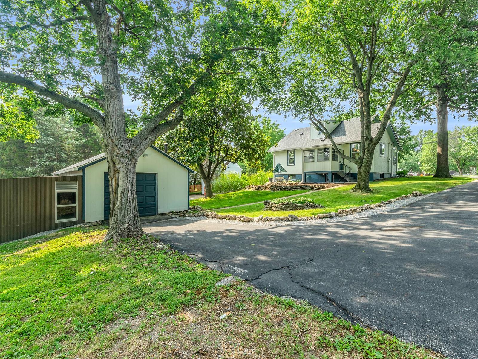 11637 Denny Road St. Louis, MO 63126 - Photo 23 of 23 Gallery Image 23