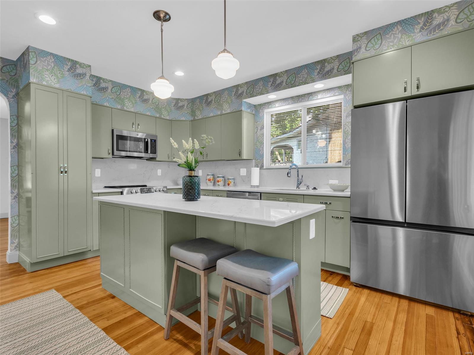 11637 Denny Road St. Louis, MO 63126 - Photo 6 of 23 Gallery Image 6