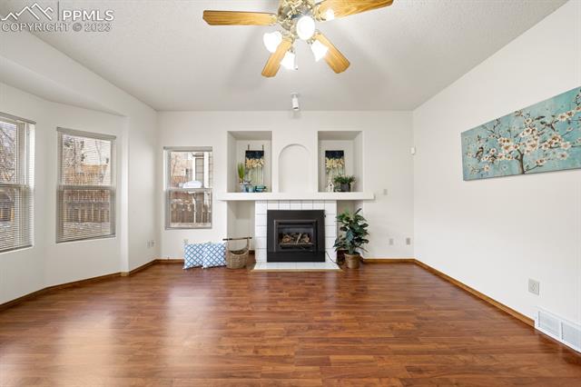 7410 Julynn Road Colorado Springs, CO 80919 - Photo 10 of 28 Family Room
