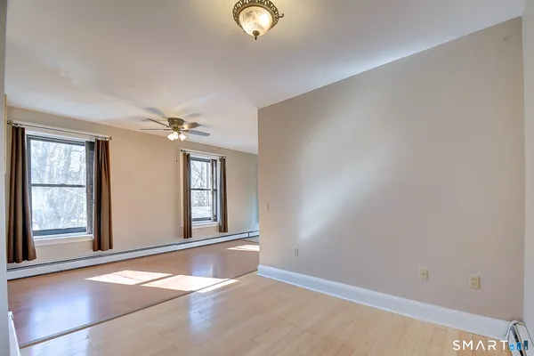 $1,400 | 26 Greene Avenue, Unit A8, Norwich, CT 06360