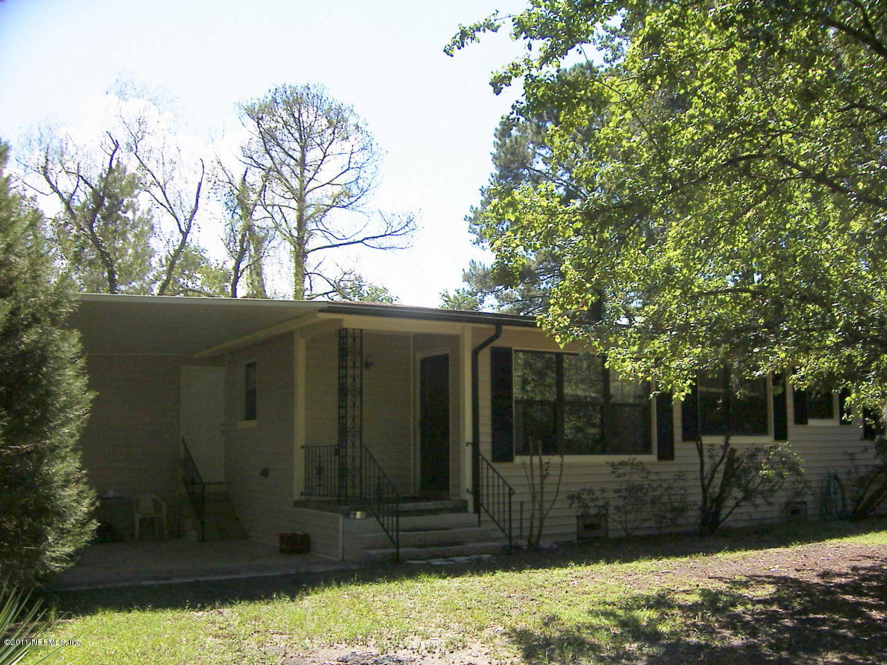 54002 Parks Road Callahan, FL 32011 - Photo 2 of 11 a view of a house with a yard