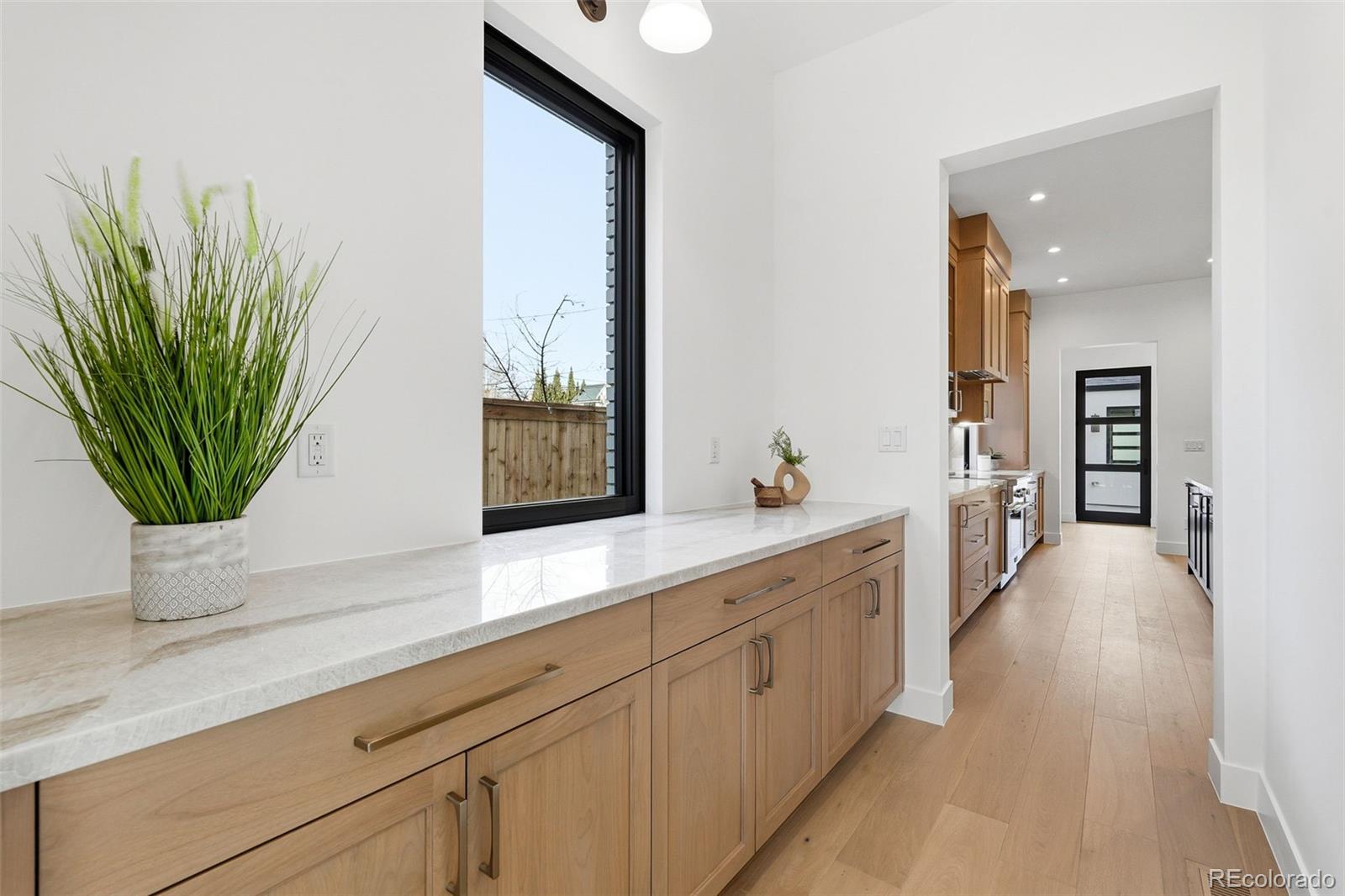 910 South Gaylord Street Denver, CO 80209 - Photo 19 of 45