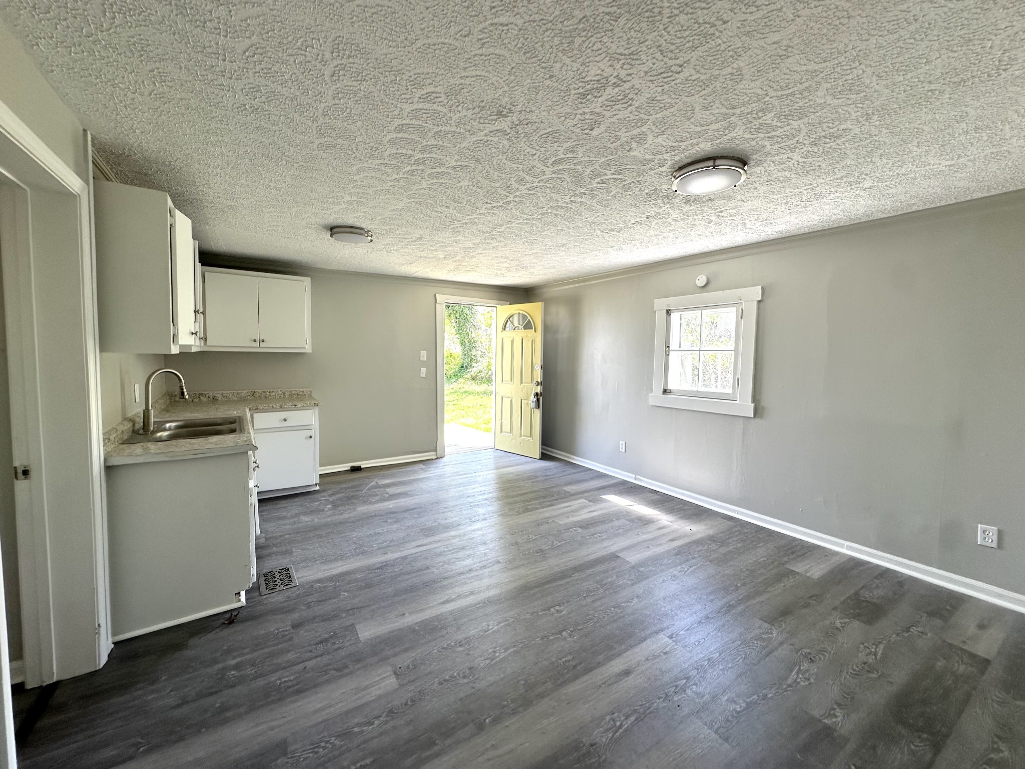 1102 Batts Boulevard, Unit B Springfield, TN 37172 - Photo 6 of 14