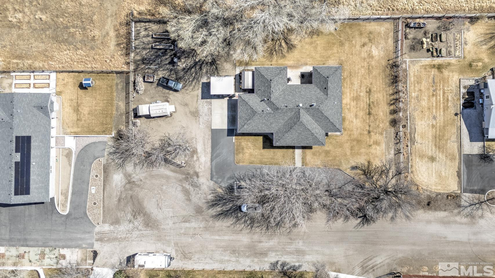 930 Edgewater Lane Fallon, NV 89406 - Photo 30 of 30 a aerial view of a house with a yard