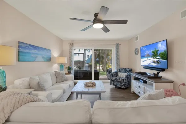 $535,000 | 4307 Gulf Drive, Unit 103, Holmes Beach, FL 34217