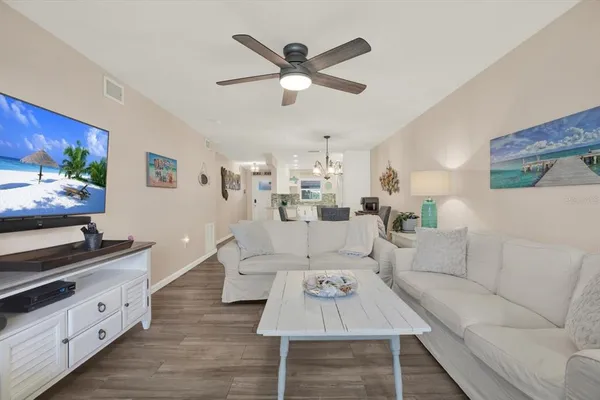 $535,000 | 4307 Gulf Drive, Unit 103, Holmes Beach, FL 34217