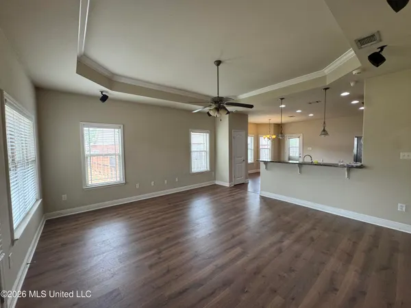 $2,100 | 17038 Date Palm Drive, D'Iberville, MS 39540